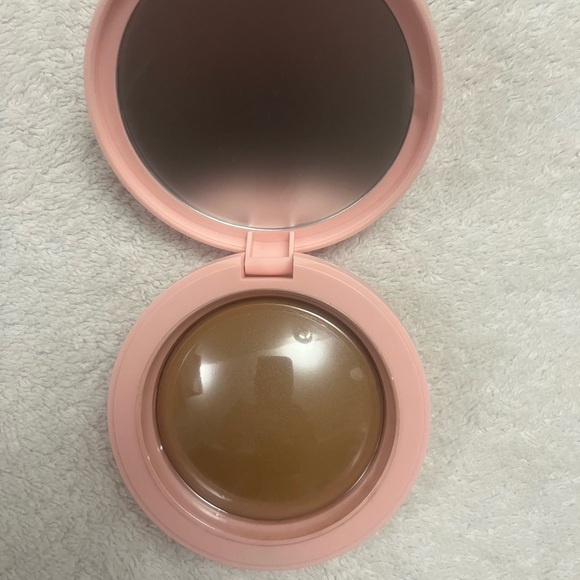 P. Louise Bronzer Set - Picture 7 of 8